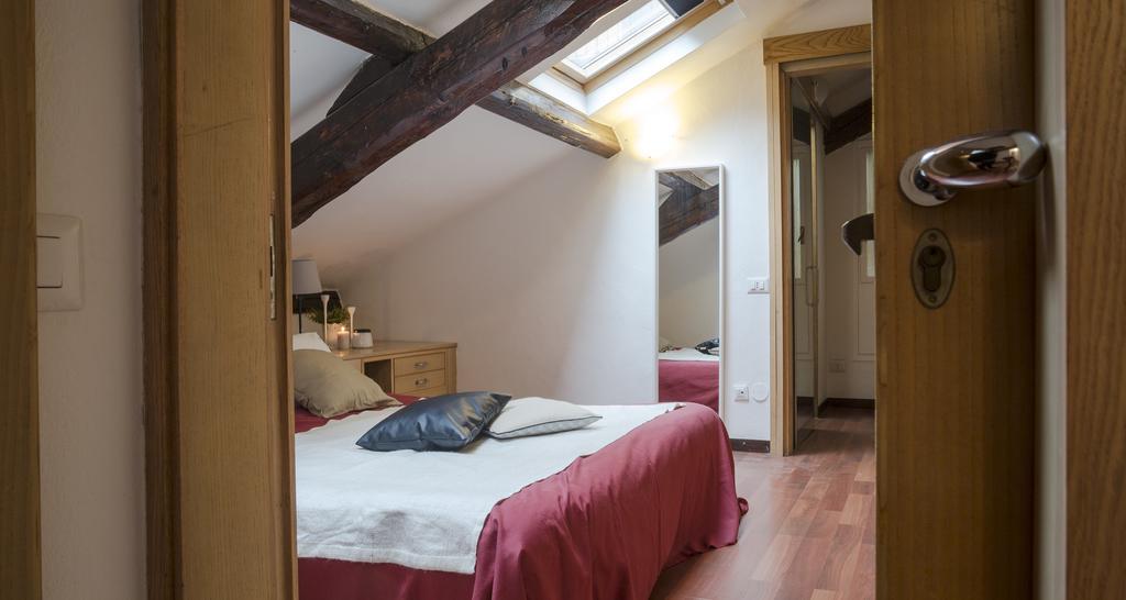 ALTIDO Crocetta loft set Lägenhet Milano Exteriör bild